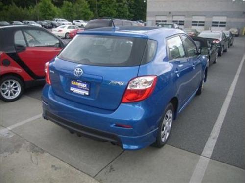 Toyota Matrix 2010 photo 1