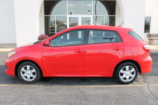 Toyota Matrix 2010 photo 2