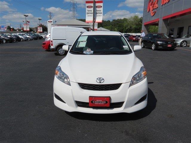 Toyota Matrix 2010 photo 1