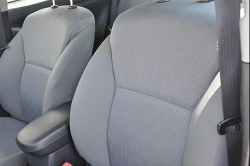 Toyota Matrix 2010 photo 3