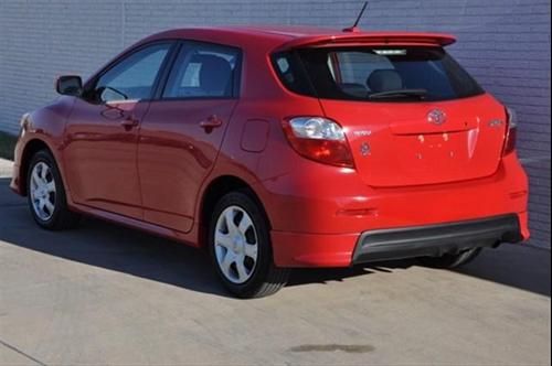 Toyota Matrix 2010 photo 1