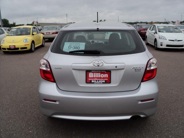 Toyota Matrix 2010 photo 3
