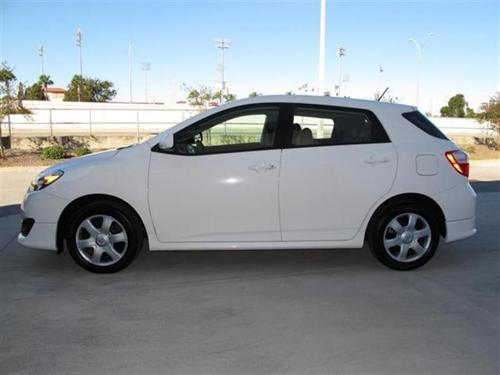 Toyota Matrix 2010 photo 2