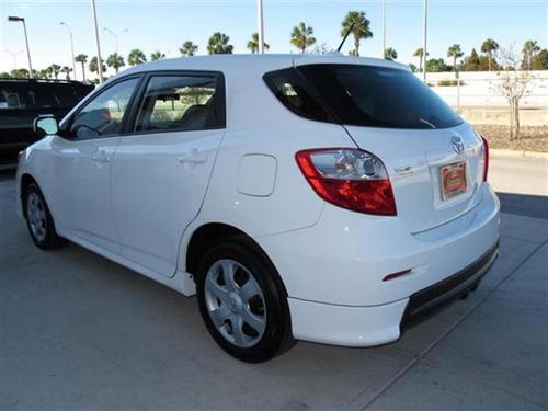 Toyota Matrix 2010 photo 3