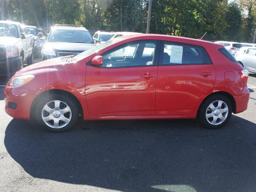 Toyota Matrix 2010 photo 2
