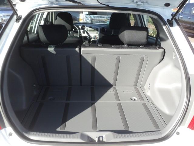 Toyota Matrix 2010 photo 2