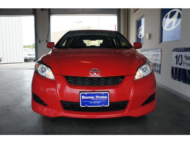 Toyota Matrix 2010 photo 2