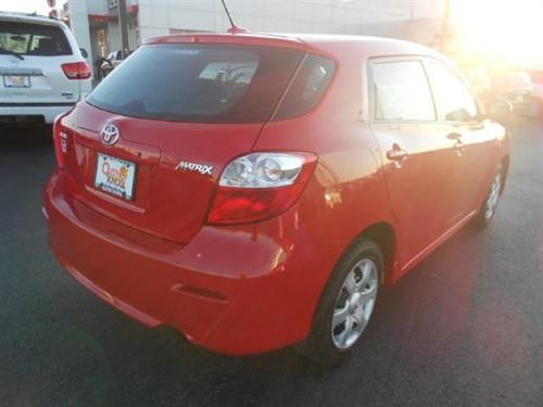 Toyota Matrix 2010 photo 2