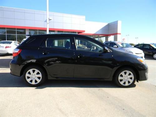 Toyota Matrix 2010 photo 2