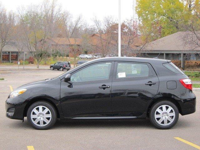 Toyota Matrix 2011 photo 2