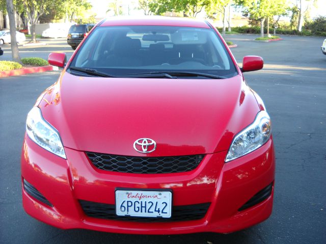 Toyota Matrix 2011 photo 2