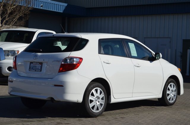 Toyota Matrix 2012 photo 2