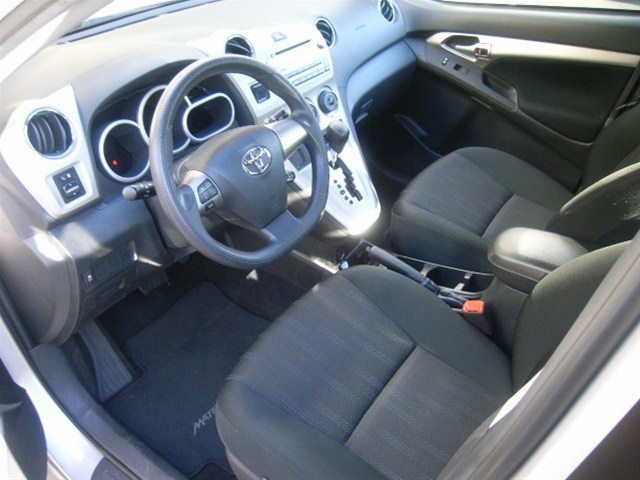 Toyota Matrix 2012 photo 3
