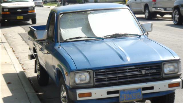 Toyota Pickup 1982 photo 4