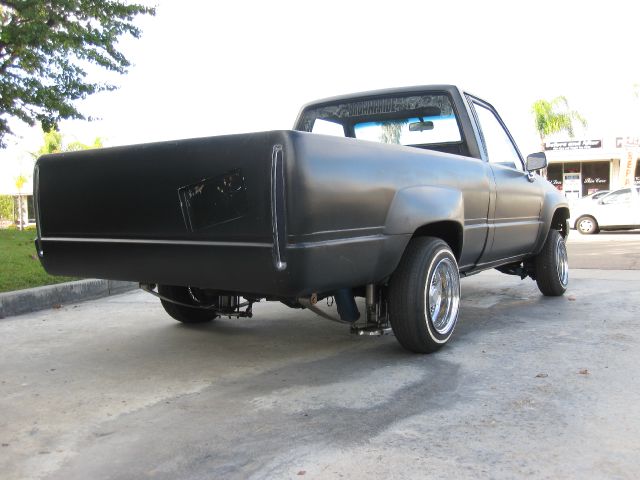 Toyota Pickup 1984 photo 2