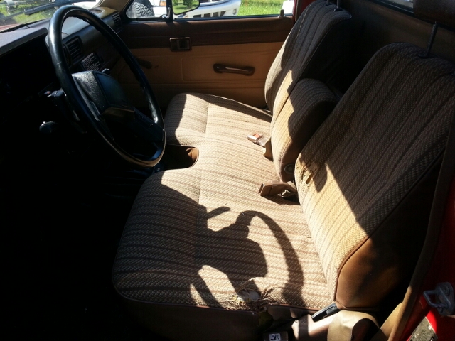 Toyota Pickup 1985 photo 2