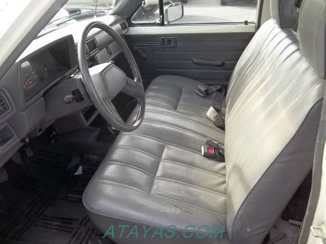 Toyota Pickup 1988 photo 2