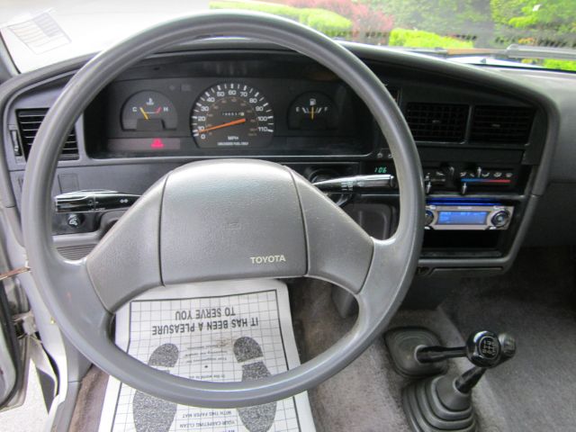 Toyota Pickup 1989 photo 4