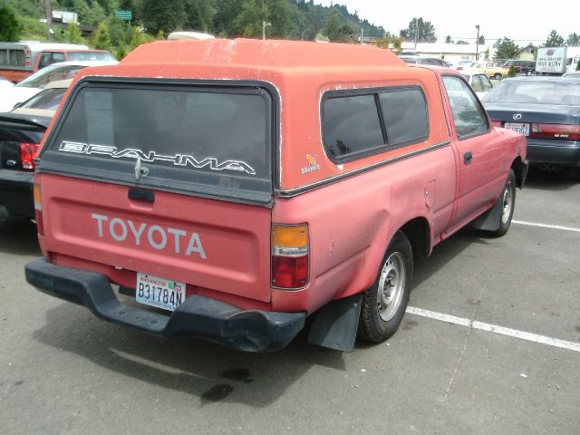 Toyota Pickup 1990 photo 2