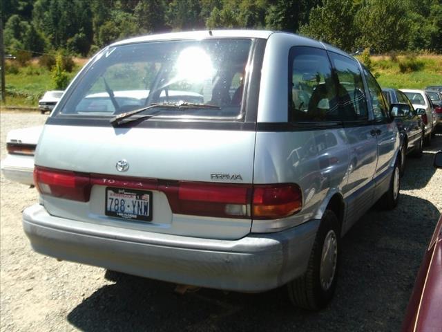 Toyota Previa 1991 photo 2