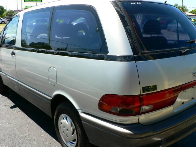 Toyota Previa 1993 photo 1