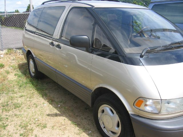 Toyota Previa 1996 photo 1
