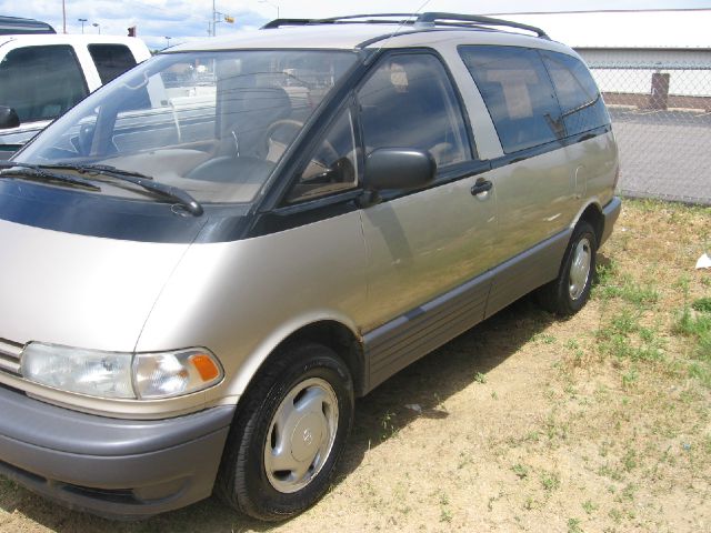 Toyota Previa 1996 photo 2