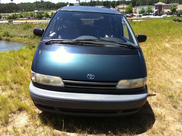 Toyota Previa 1997 photo 4
