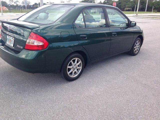 Toyota Prius 2002 photo 1