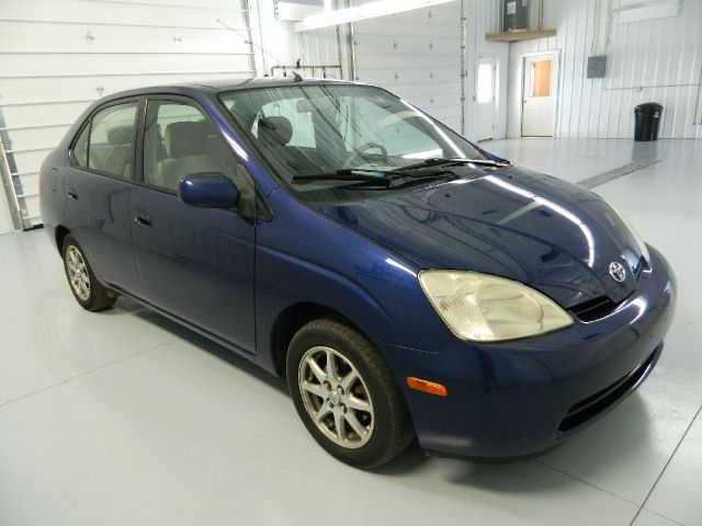 Toyota Prius FX4 Crew Cab Sedan