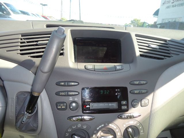 Toyota Prius 2002 photo 3