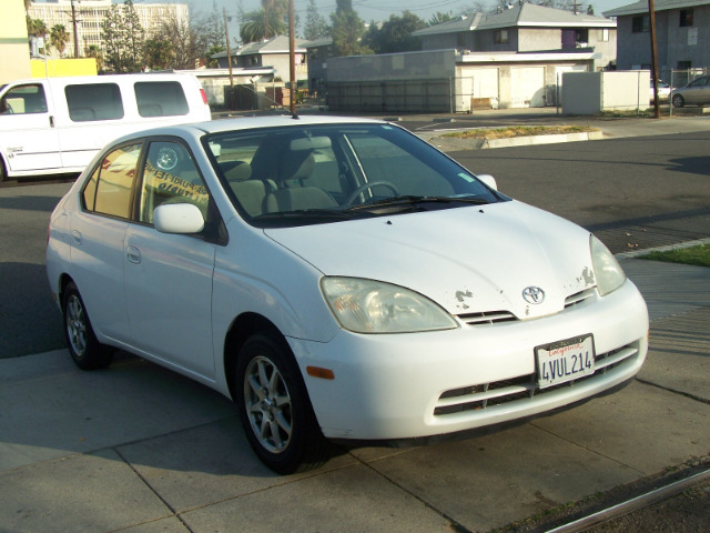 Toyota Prius 2002 photo 2