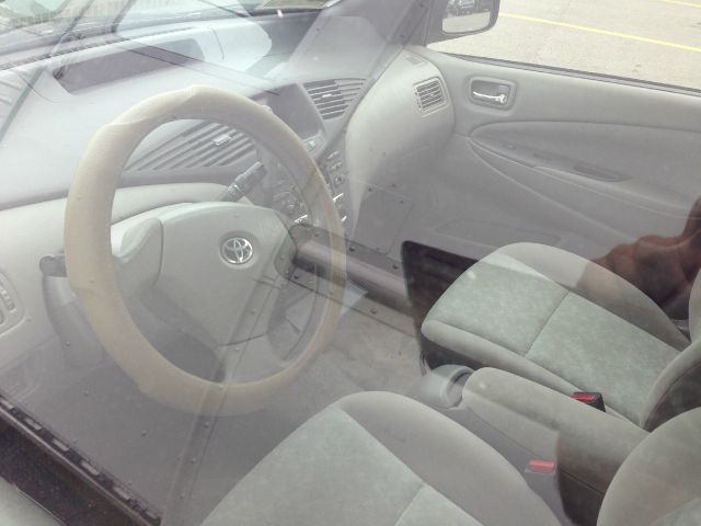 Toyota Prius 2003 photo 2