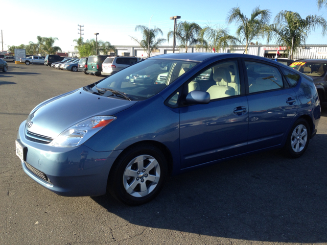Toyota Prius 2004 photo 2