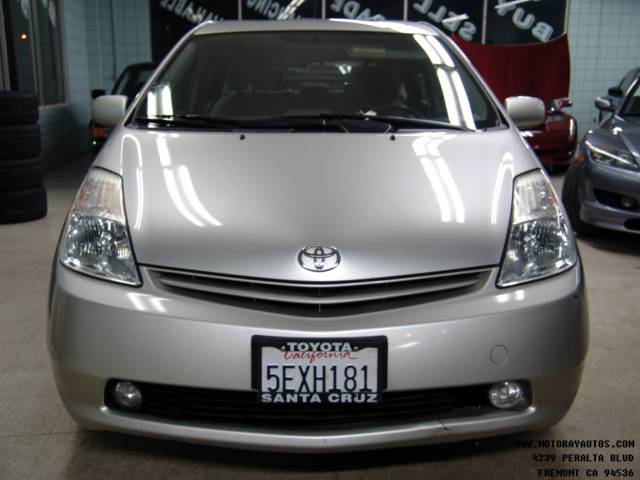 Toyota Prius Base Hatchback