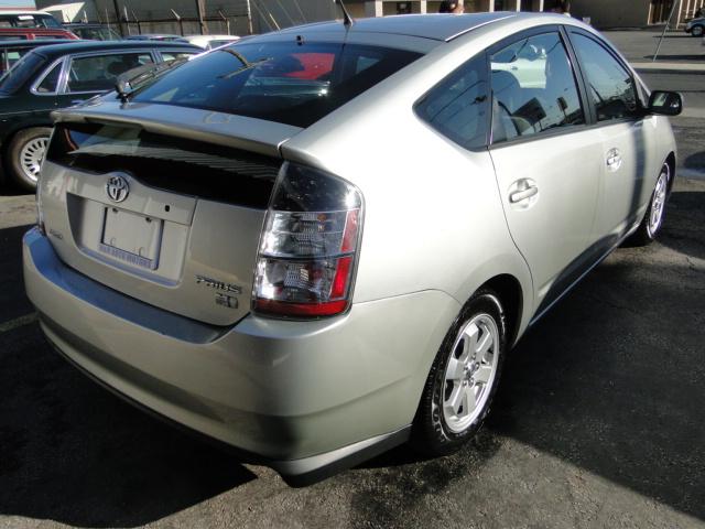 Toyota Prius 2004 photo 3