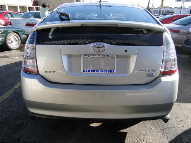 Toyota Prius 2004 photo 4