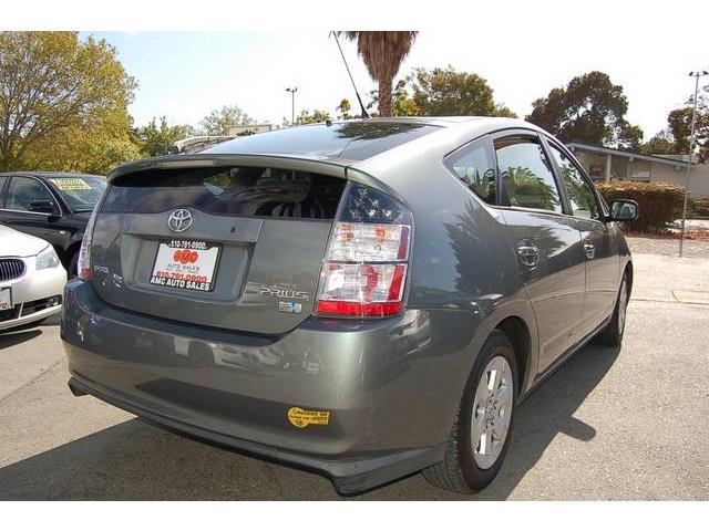Toyota Prius 2004 photo 3