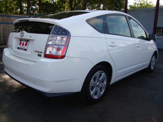 Toyota Prius 2004 photo 3