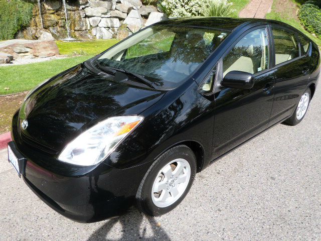 Toyota Prius 2004 photo 2