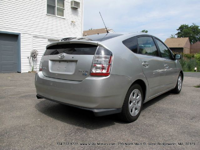 Toyota Prius 2005 photo 2