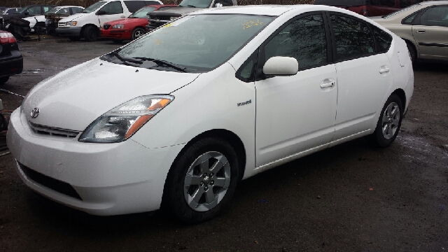 Toyota Prius Base Hatchback