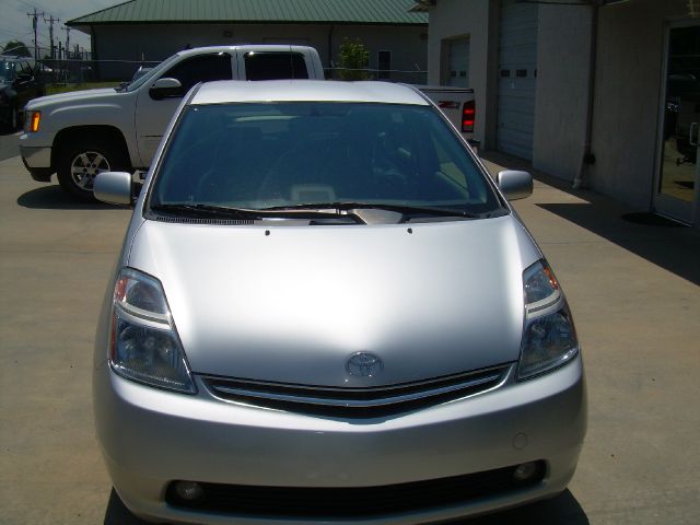 Toyota Prius Crew Cab 4x4 Shortbox LS Hatchback