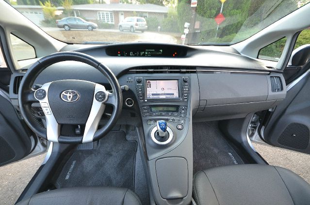 Toyota Prius Premier - ONE Ownerloaded Hatchback