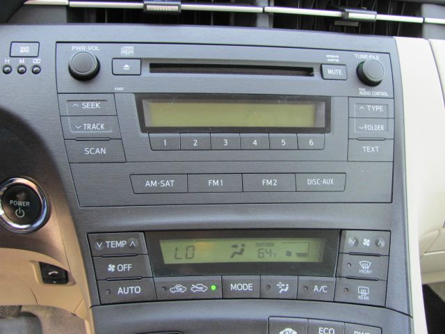 Toyota Prius 2010 photo 18