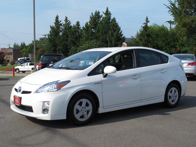 Toyota Prius GT Must Drive Hatchback