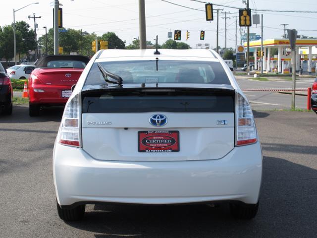 Toyota Prius 2010 photo 2