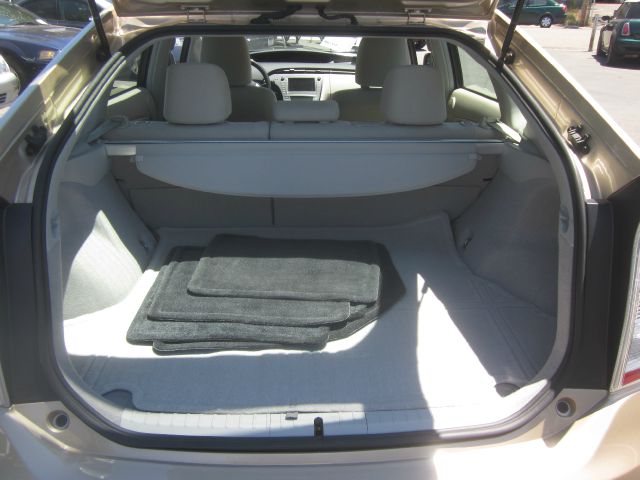 Toyota Prius Premier - ONE Ownerloaded Hatchback