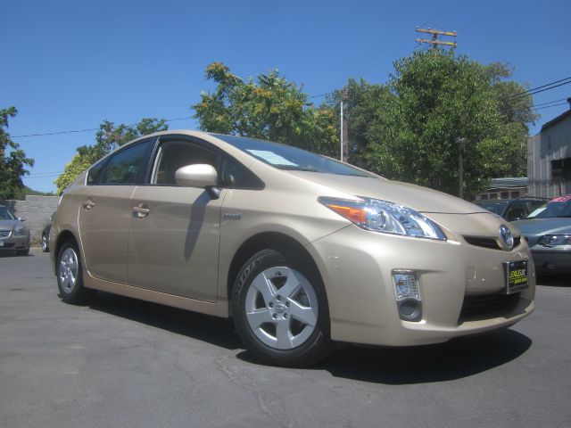 Toyota Prius 2010 photo 2