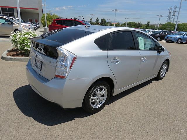 Toyota Prius 2010 photo 4